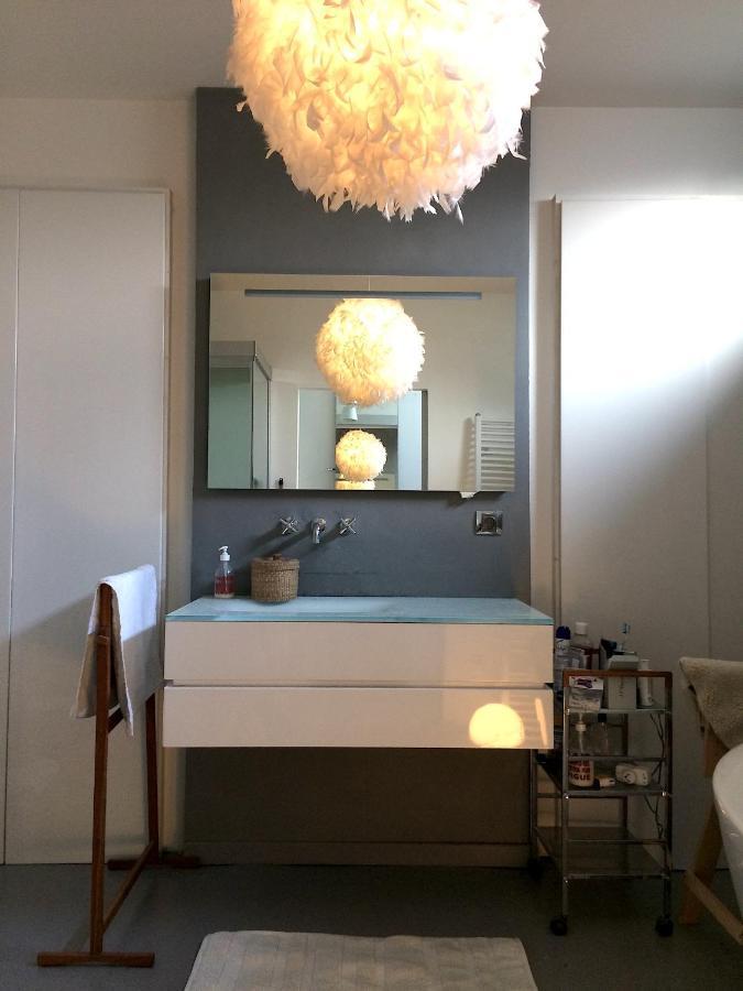 Hotel Grande Chambre + Chambre D'Appoint Ronchin Exteriér fotografie